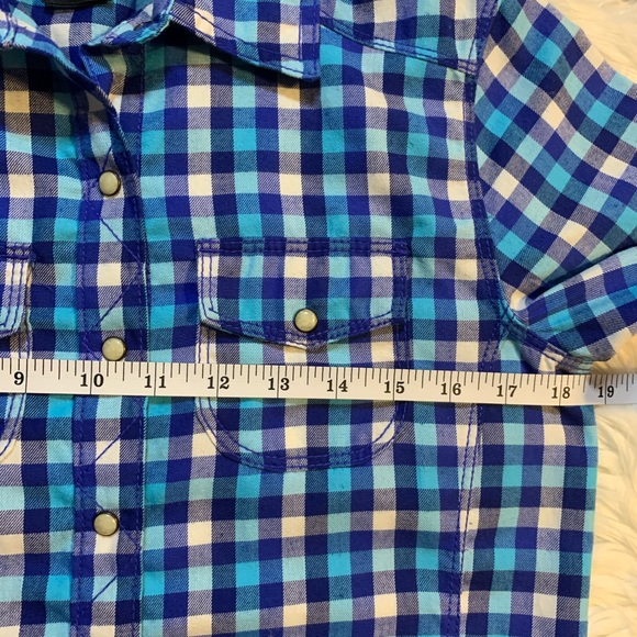 ❤️SOLD The North Face plaid button snap shirt - Picture 5 of 8